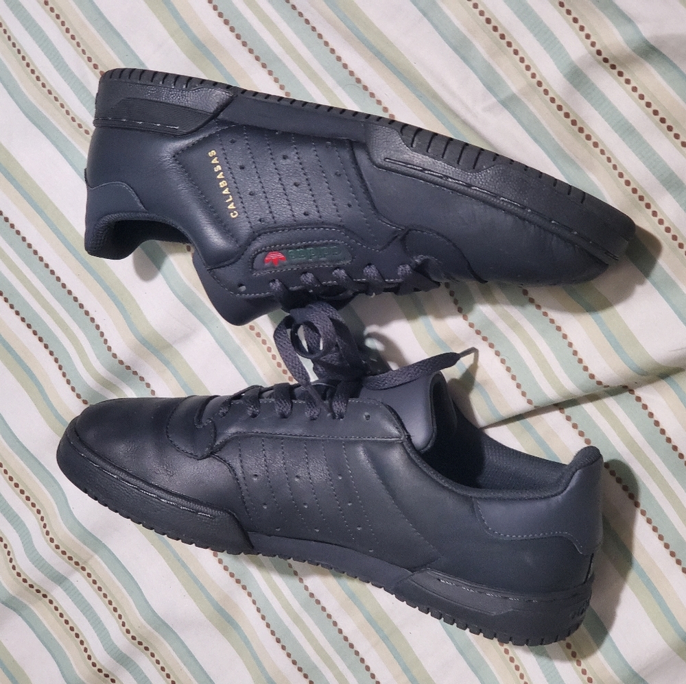 Adidas Calabasas Powerphase Size 10